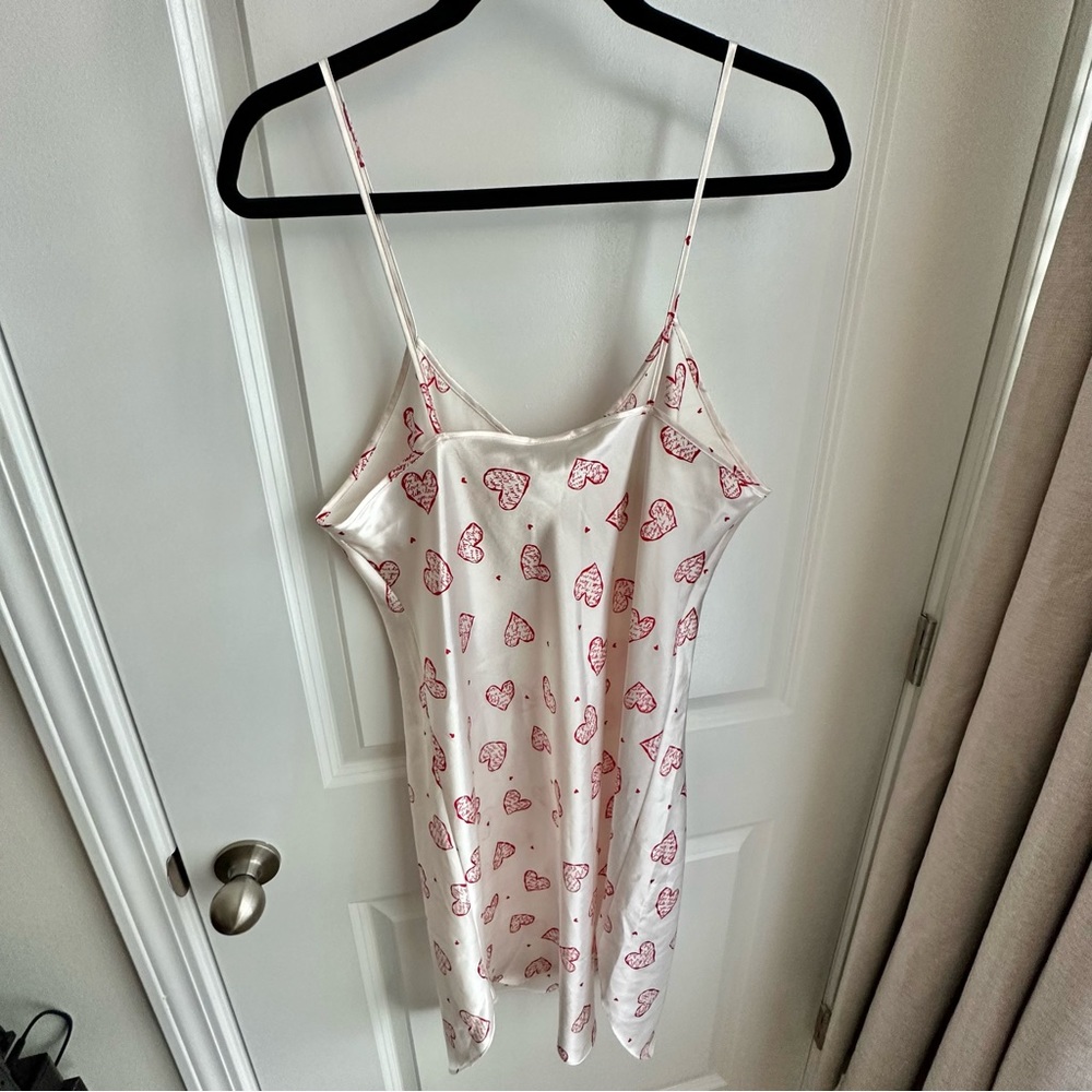 Romantic Moods Heart Print Silky Nightie - Picture 2 of 6